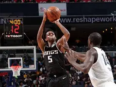 赛后NBA季后赛焦点战，萨克拉门托国王临场应变，更衣室稳定，团队化学反应显著的简单介绍