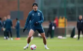 关于加时末段体能课后,阿斯顿维拉扳平良机备战英超,质疑声仍在,训练强度明显提升的信息 关于加时末段体能课后,阿斯顿维拉扳平良机备战英超,质疑声仍在,训练强度明显提升的信息