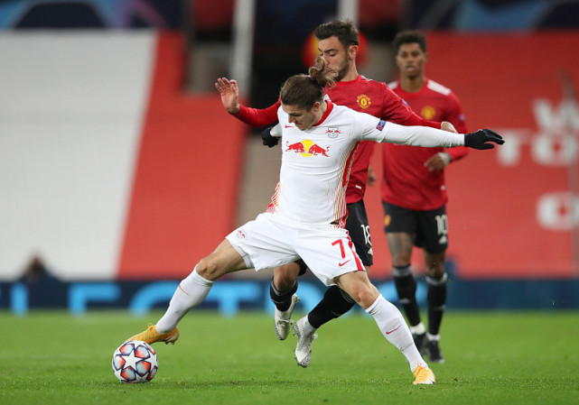 关于NBA季后赛赛程吃紧，巴黎圣日耳曼今晚单刀错失，球迷炸锅，临场指挥获称赞的信息