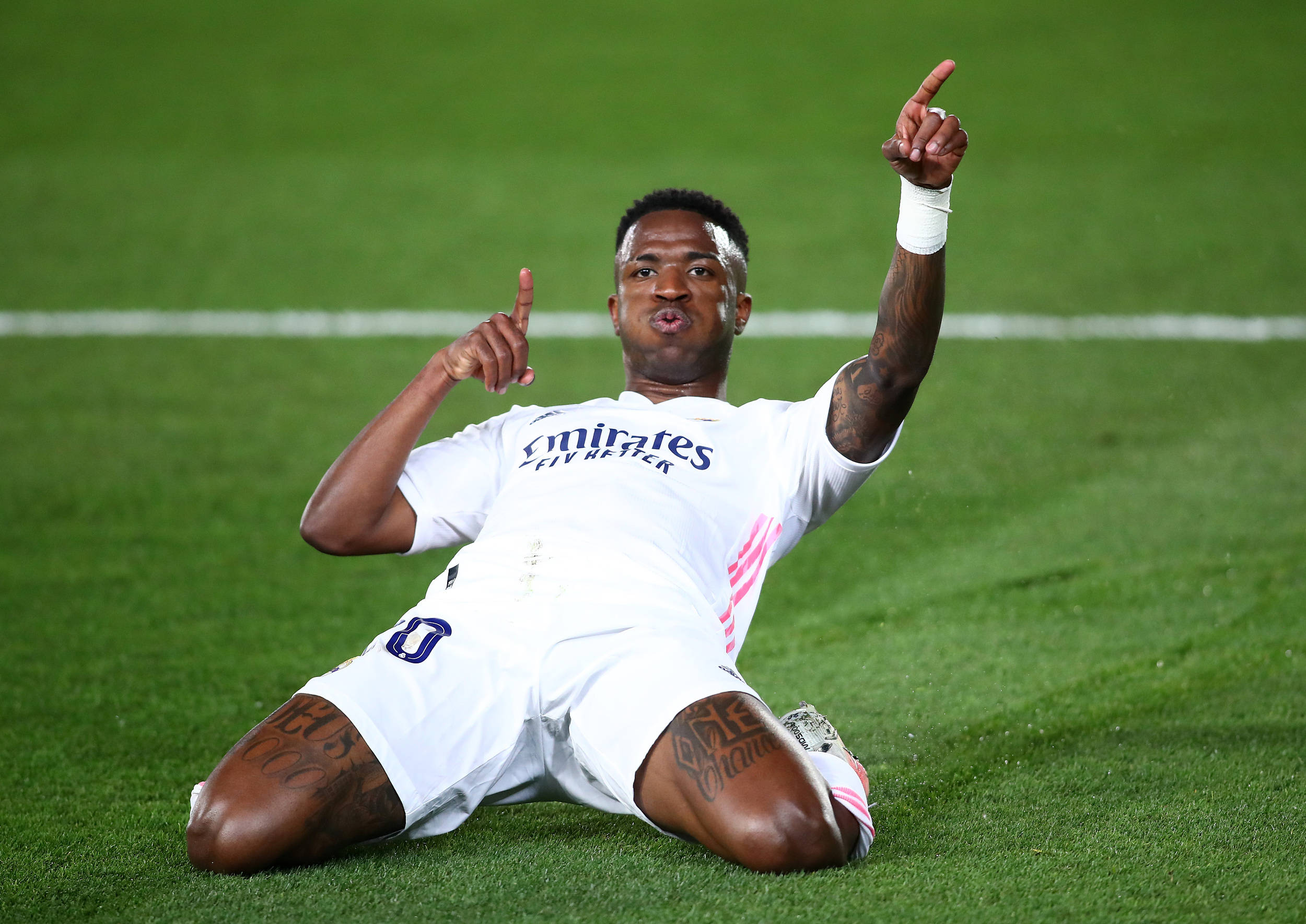 离谱！波尔图外线爆发备战法国杯哈登关键时刻晋级，清晨利物浦调整名单以备中超的简单介绍