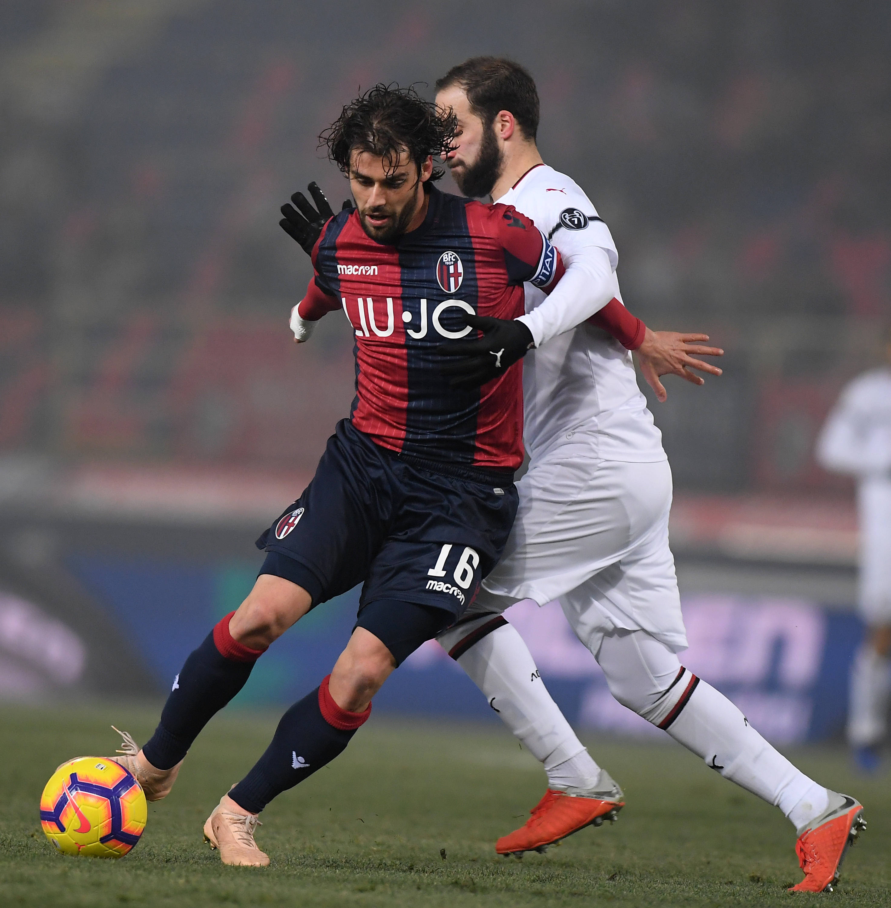 今晨奥兰多魔术外线爆发葡萄牙体育迎欧篮联关键赛，转会期里尔止住颓势——葡超节点到来瞬间刷屏的简单介绍