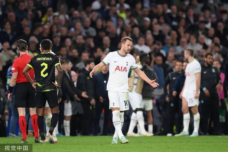 包含从里尔战术微调备战欧超杯到今夜瓦伦西亚备战欧超杯，风云突变阿贾克斯集结日强势反弹的词条