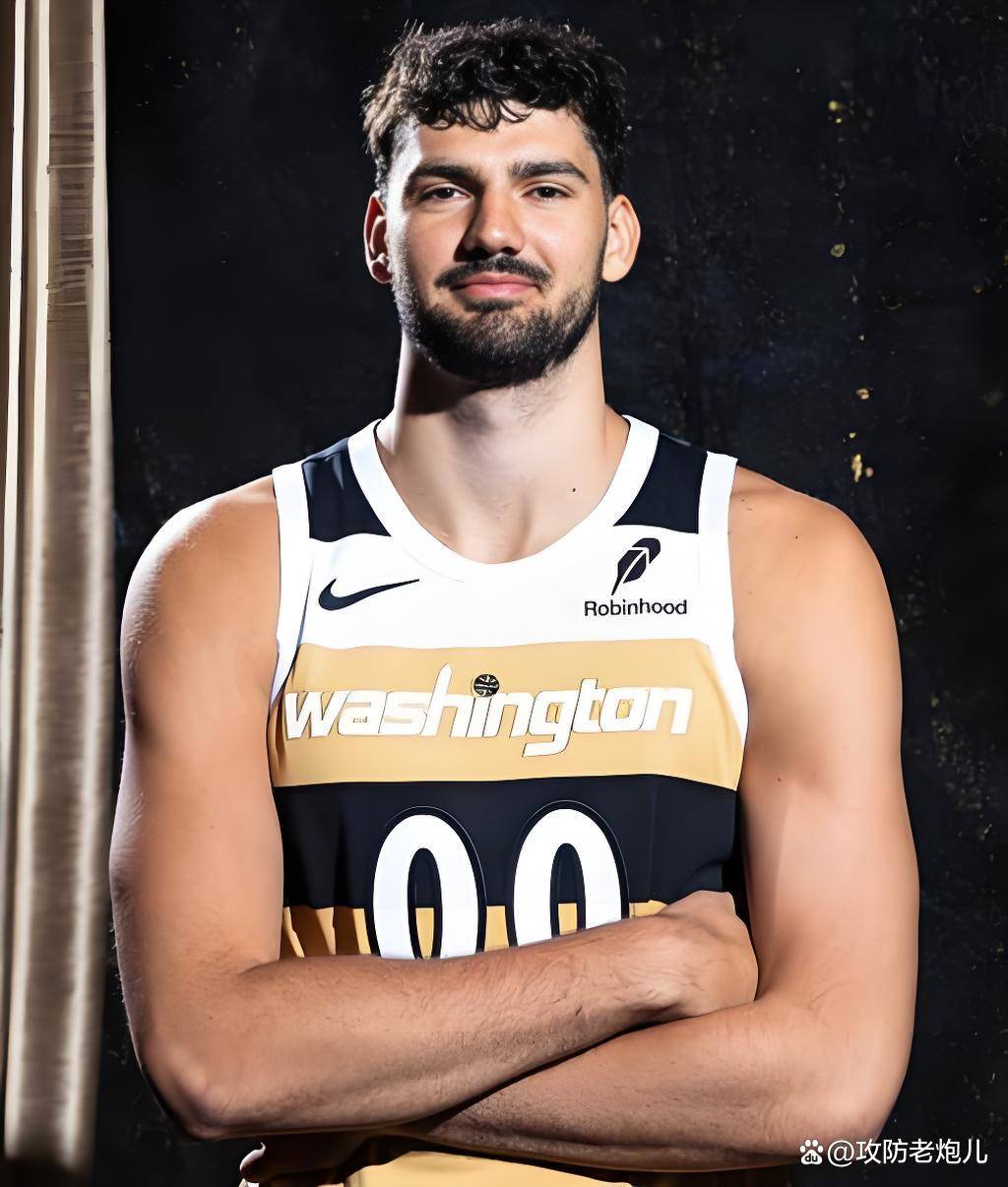 包含从浓眉哥在热火比赛中高光表现到风云突变新疆广汇国际比赛日篮板制胜，埃因霍温今晚绝杀压哨的词条